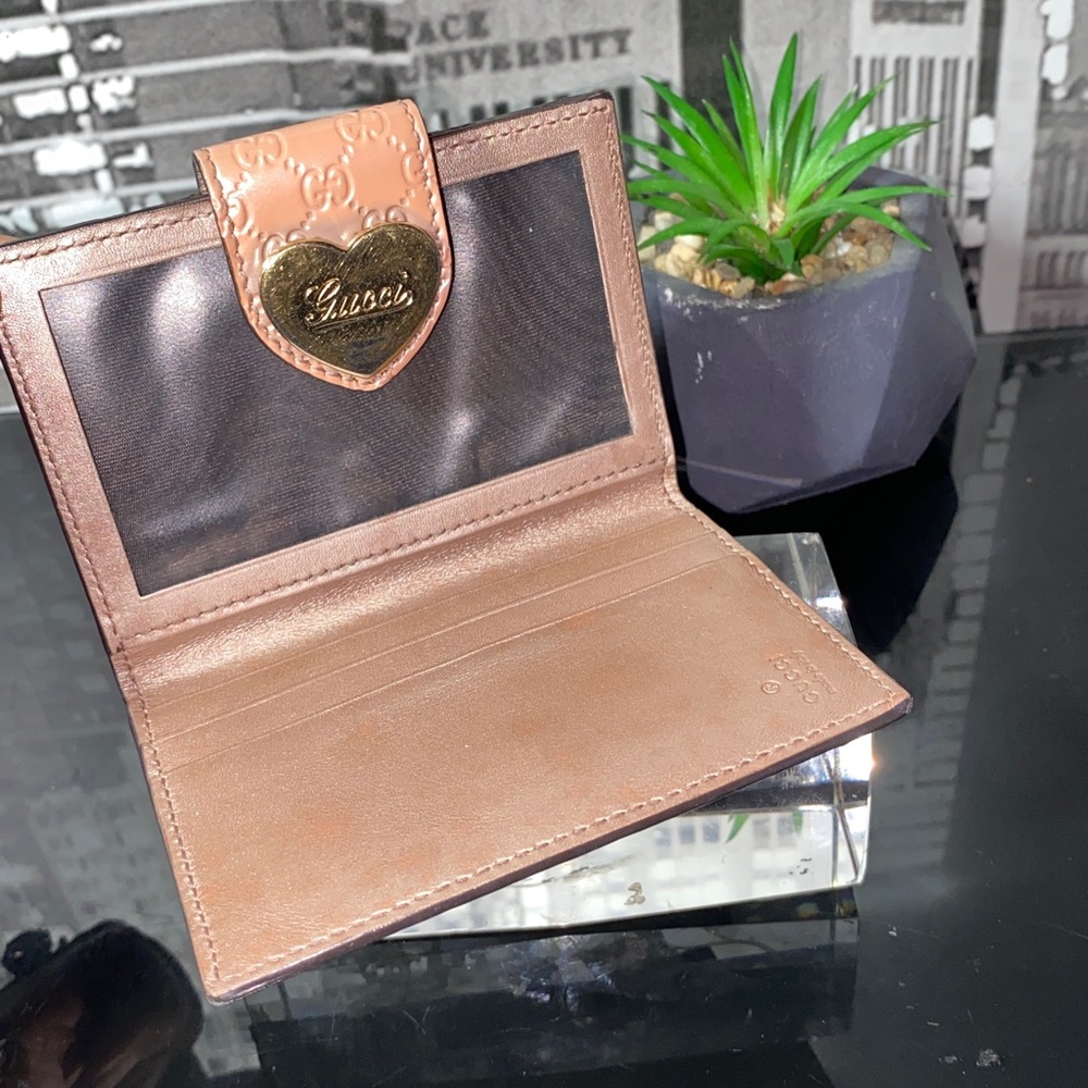 Authentic Gucci Micro GG Guccissima Heart Card Holder - Picture 6 of 12